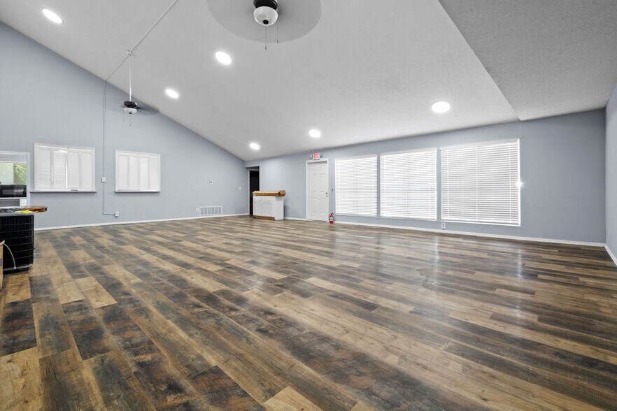 More Photos Of 509 N Westover Blvd, Albany Apartments For Sale