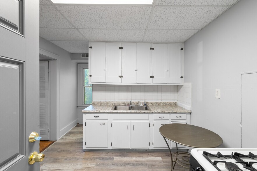 More Photos Of 1305 Brown St, Akron Storefront Retail Residential For Sale