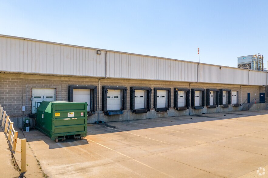 More Photos Of 350 Garden Acres Dr, Fort Worth Refrigeration Cold Storage For Lease