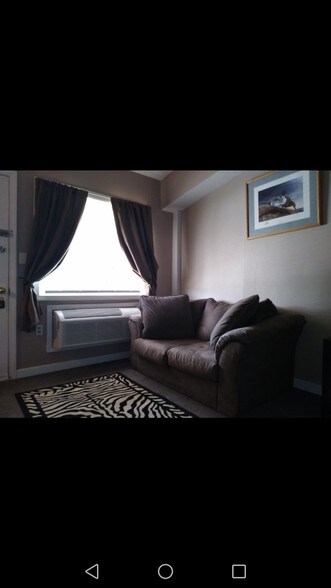 More Photos Of 7711 US Highway 641 N, Gilbertsville Hotel For Sale