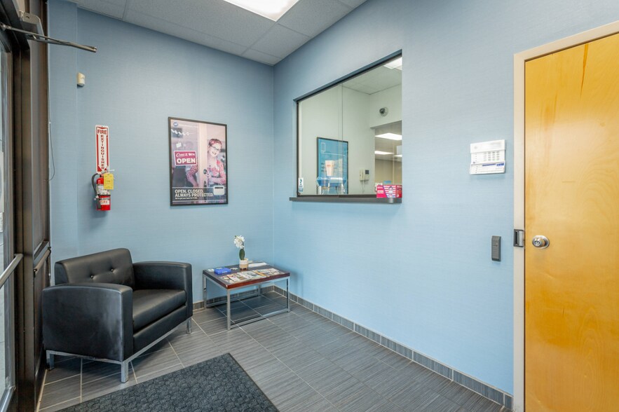 More Photos Of 7610 Hamilton Park Dr, Chattanooga Office For Sale