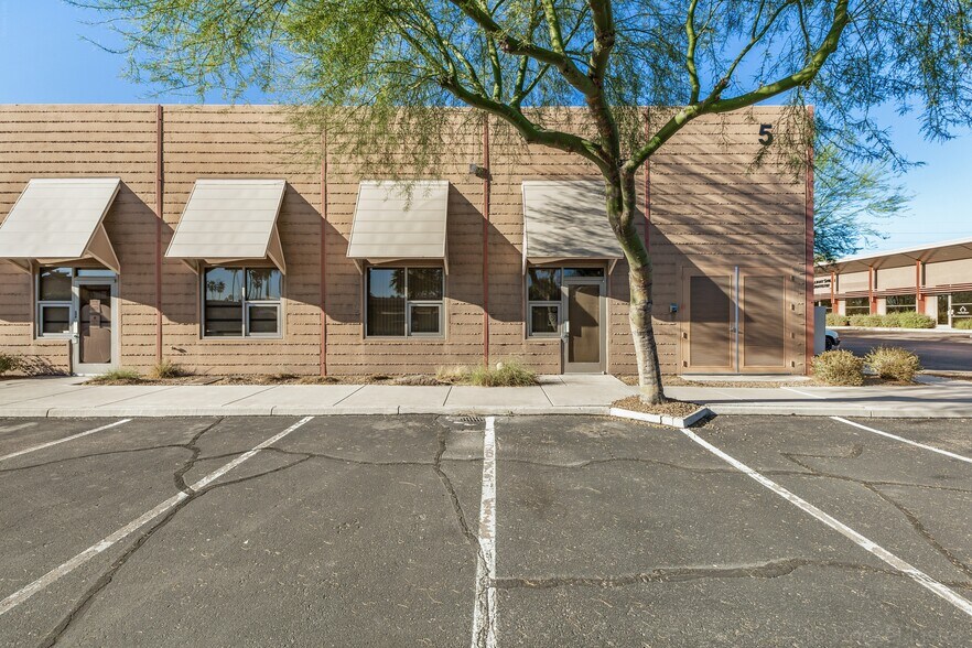 More Photos Of 5425 E Bell Rd, Scottsdale Medical For Lease