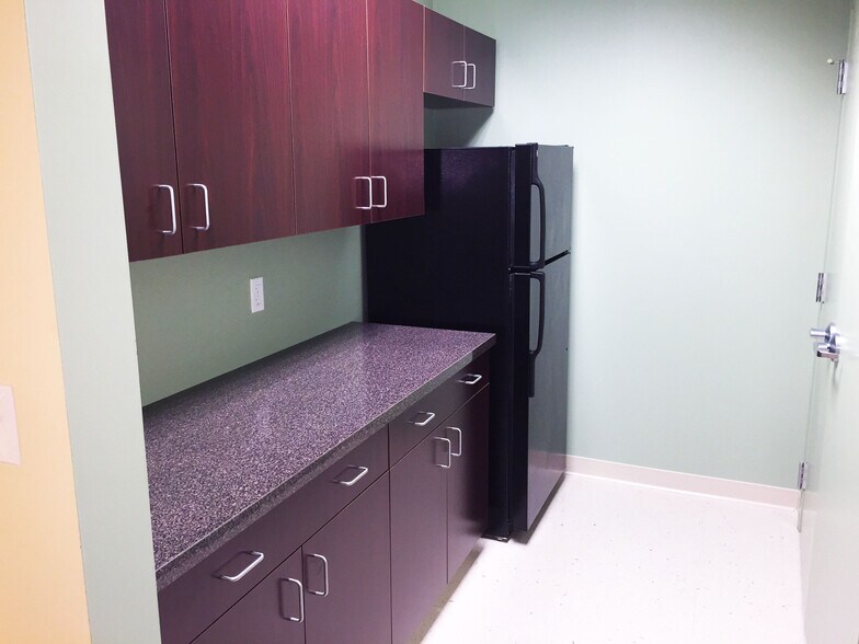 More Photos Of 150A Andover St, Danvers Office For Lease