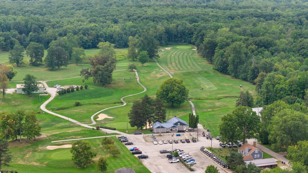 More Photos Of 5196 Lake Rd E, Geneva Hotel For Sale