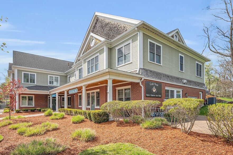 More Photos Of 307 Grafton St, Shrewsbury Office For Lease