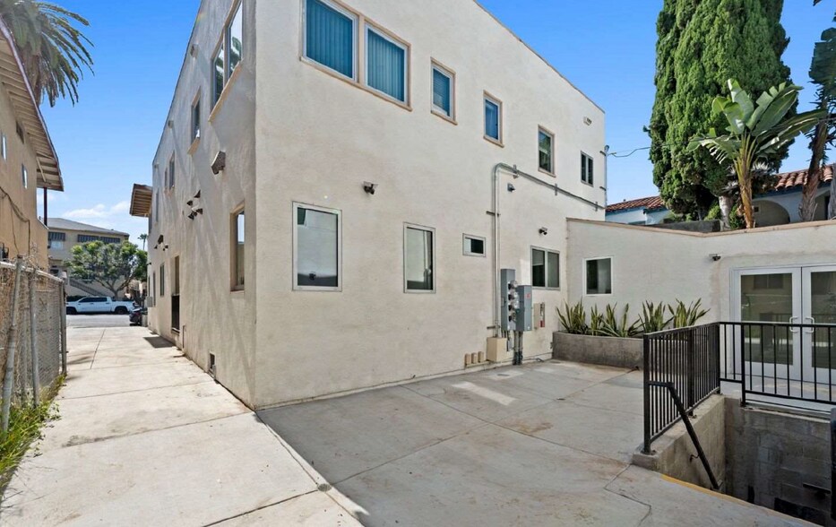 More Photos Of 1409 N Hobart Blvd, Los Angeles Apartments For Sale