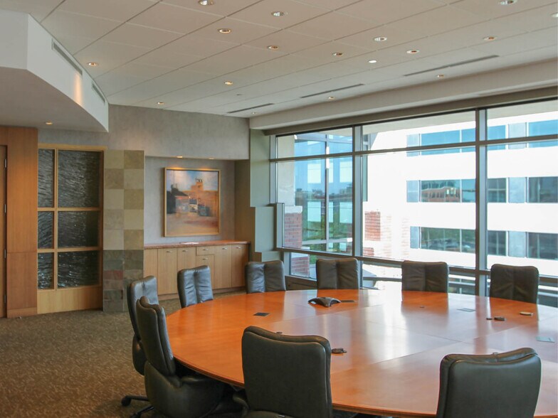 More Photos Of 333 W 11th St, Kansas City Office For Lease