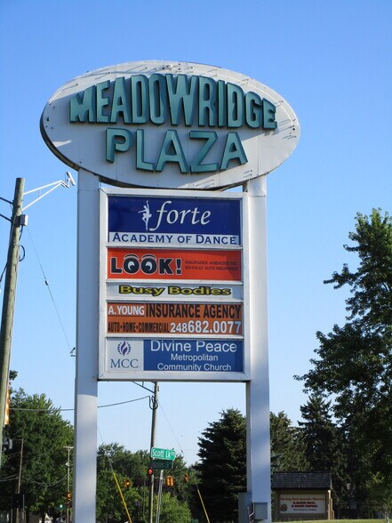 More Photos Of 1400 Scott Lake Rd, Waterford Office For Lease