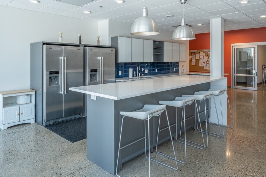 More Photos Of 3280 Evergreen Dr NE, Grand Rapids Medical For Sale