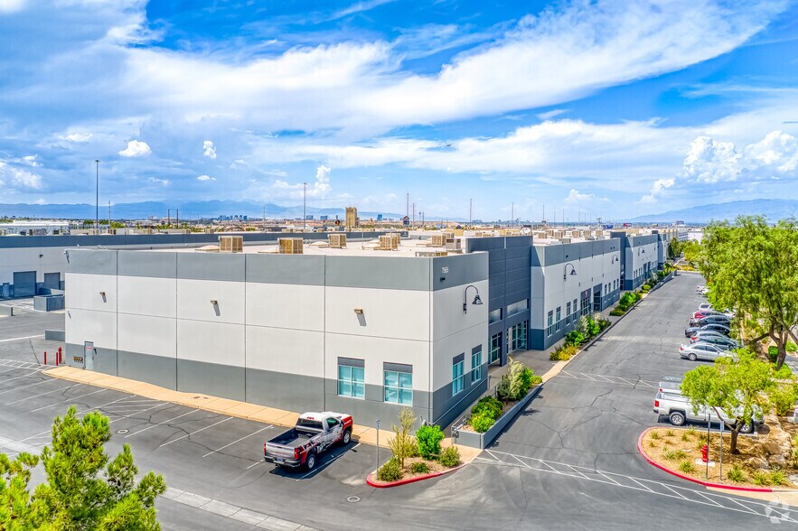 More Photos Of 7685 Commercial Way, Henderson Unknown For Lease