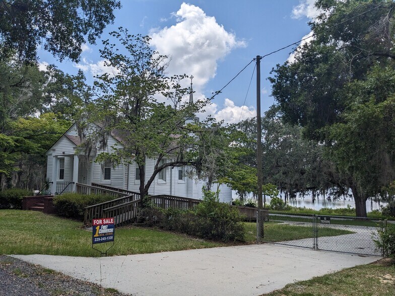 More Photos Of 5474 Worthington Triangle, Lake Park Religious Facility For Sale