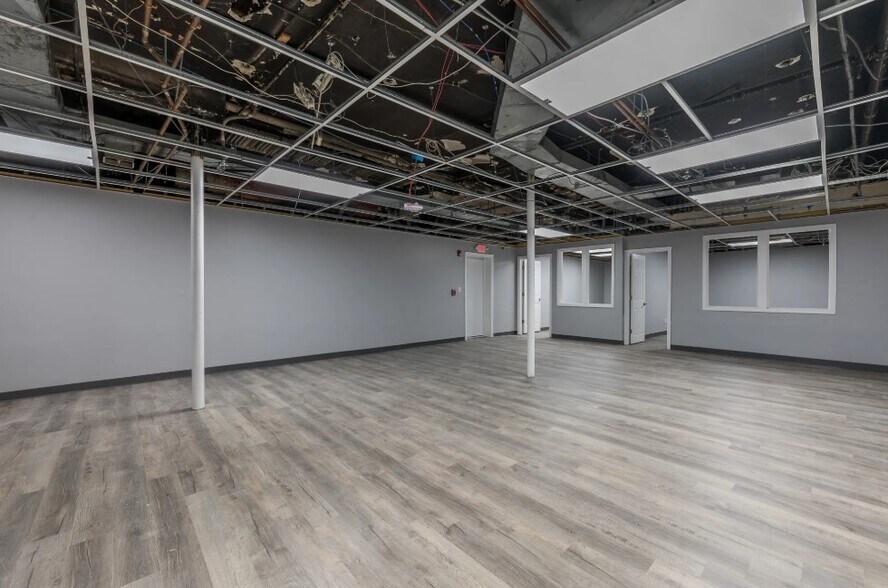 More Photos Of 531-545 Main St, Worcester Office For Sale