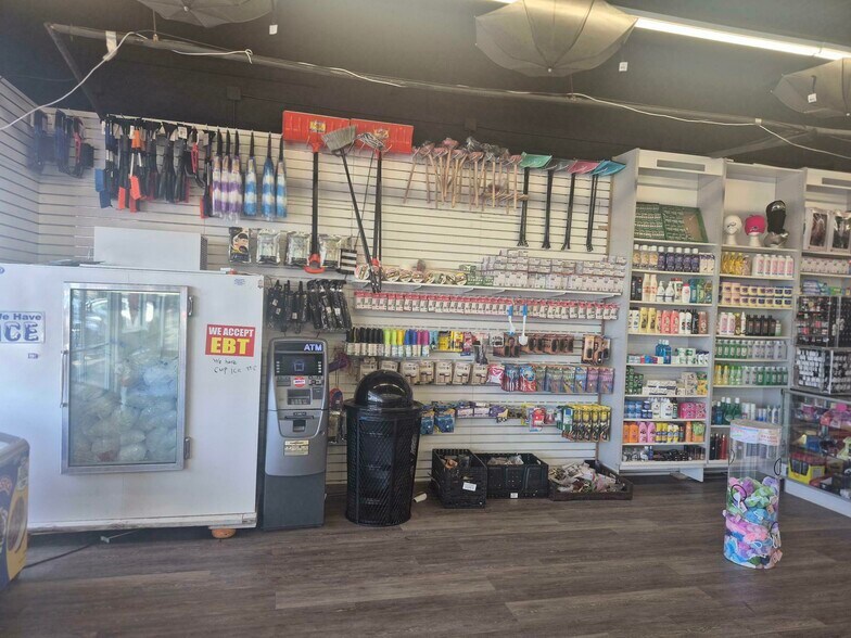 More Photos Of 5470 Camp Rd, Hamburg Convenience Store For Lease