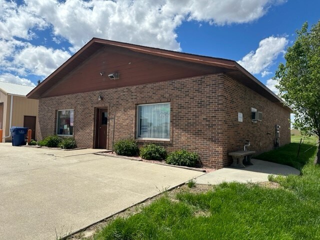 More Photos Of 310 Main St, Scribner Storefront For Sale