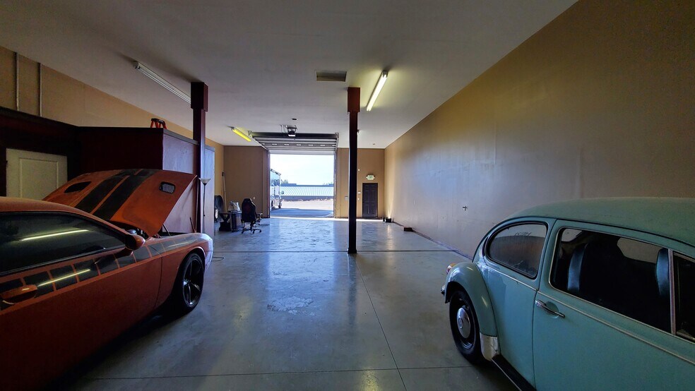 More Photos Of 4547 W Seltice Way, Coeur d'Alene Light Manufacturing For Lease