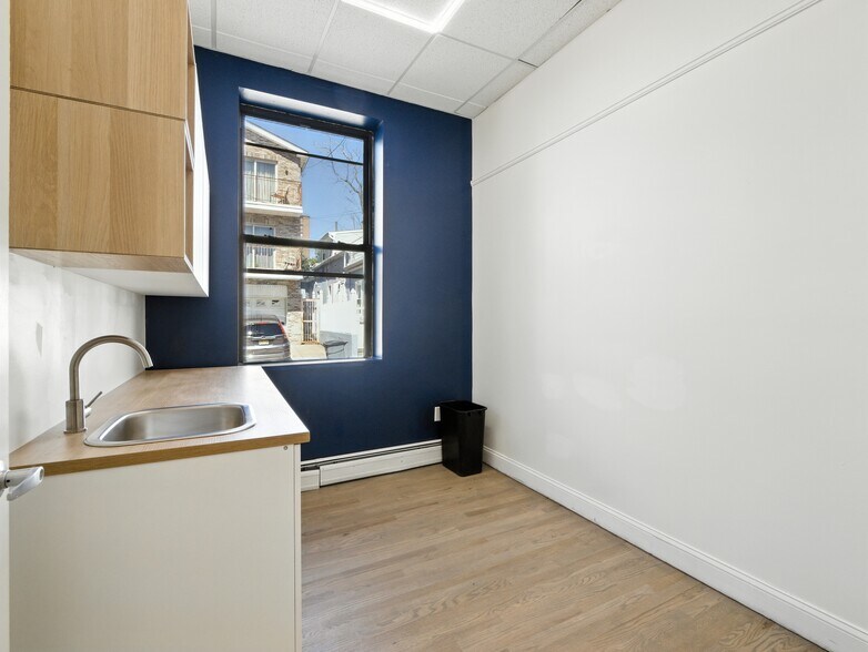 More Photos Of 538-540 62nd St, West New York Loft Creative Space For Lease
