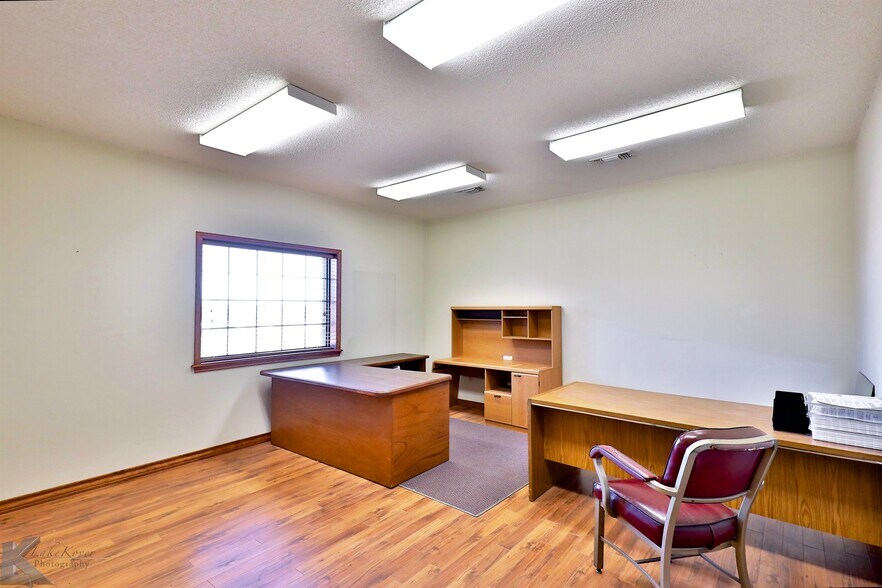 More Photos Of 3097 Brick Plant Rd, Snyder Manufacturing For Sale