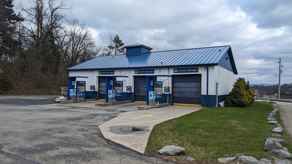 Primary Photo Of 268 McClellandtown Rd, Uniontown Carwash For Sale