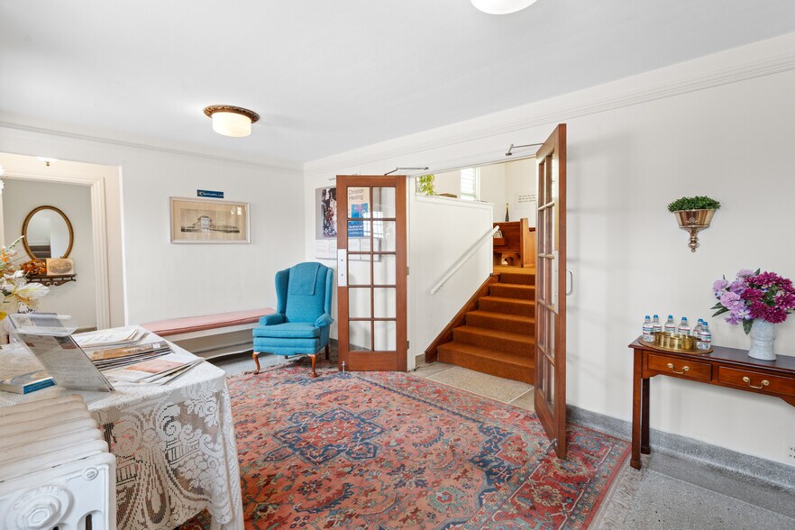 More Photos Of 71 S Washington St, Oxford Religious Facility For Sale