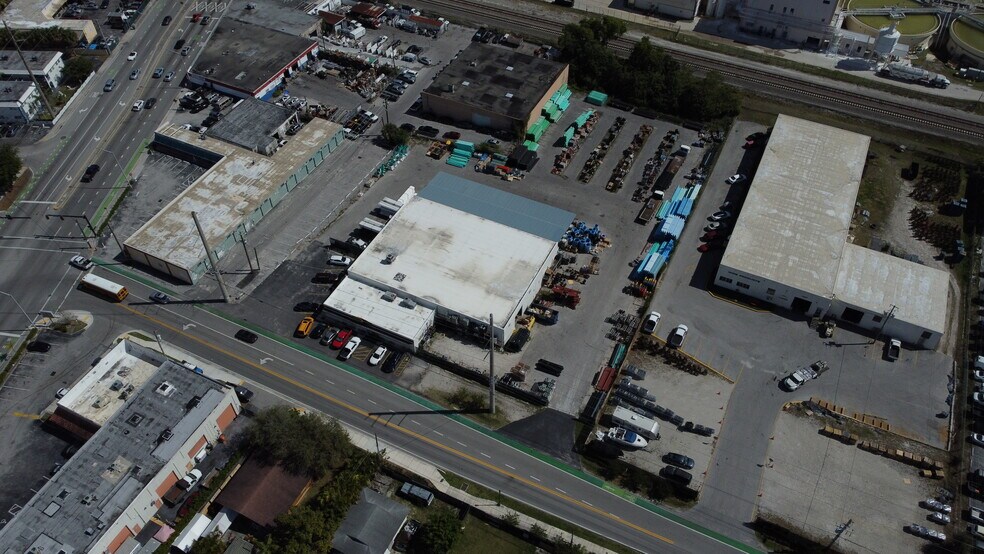 More Photos Of 4310 NW 10th Ave, Oakland Park Warehouse For Lease