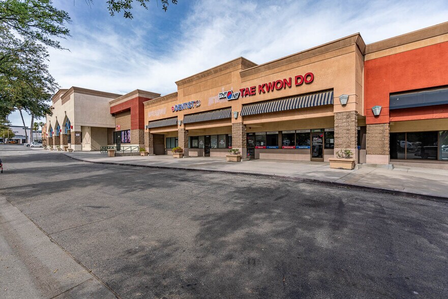 More Photos Of , Castaic General Retail For Sale