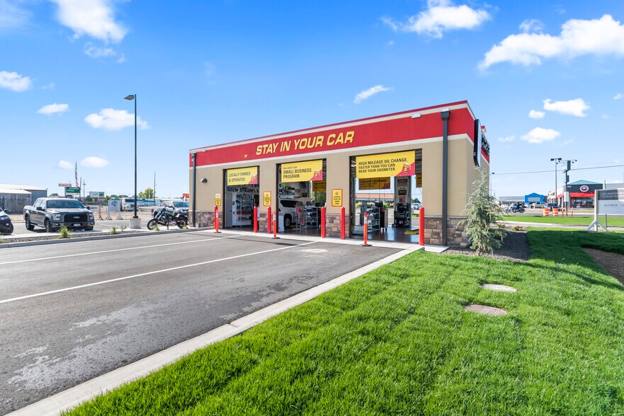 More Photos Of 5209 Cleveland Blvd, Caldwell Auto Repair For Sale
