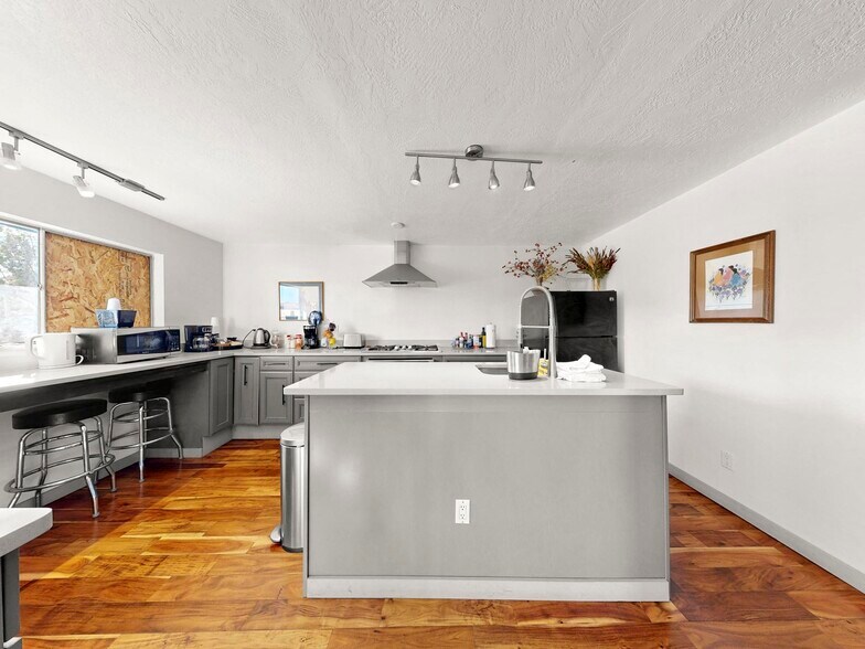 More Photos Of US 163 & San Juan River, Mexican Hat Hospitality For Sale