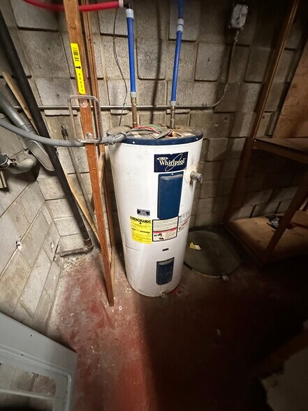 More Photos Of 2211 Windsor St, Chattanooga Service For Sale