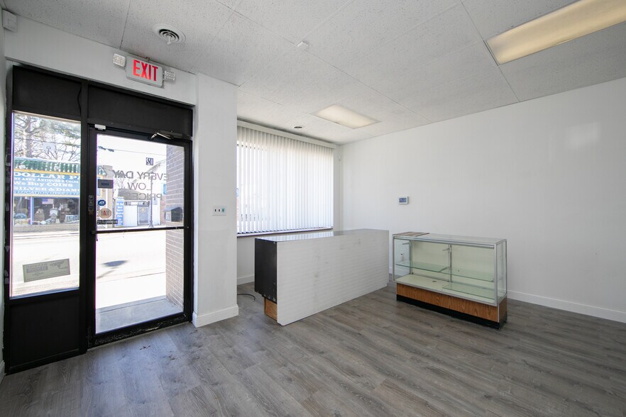 More Photos Of 12 N Black Horse Pike, Runnemede Storefront Retail Residential For Lease