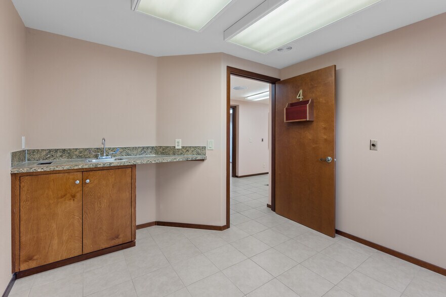More Photos Of 412 N Main St, Coupeville Healthcare For Sale