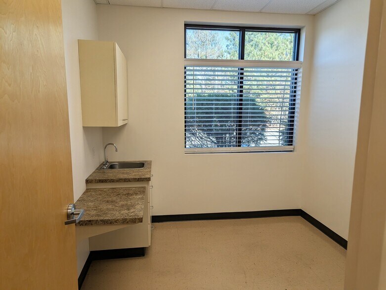 More Photos Of 601 Old Wagner Rd, Petersburg Medical For Lease
