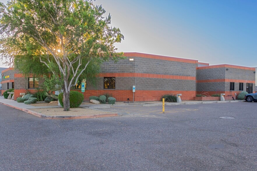 Primary Photo Of 7678 E Greenway Rd, Scottsdale Light Distribution For Lease