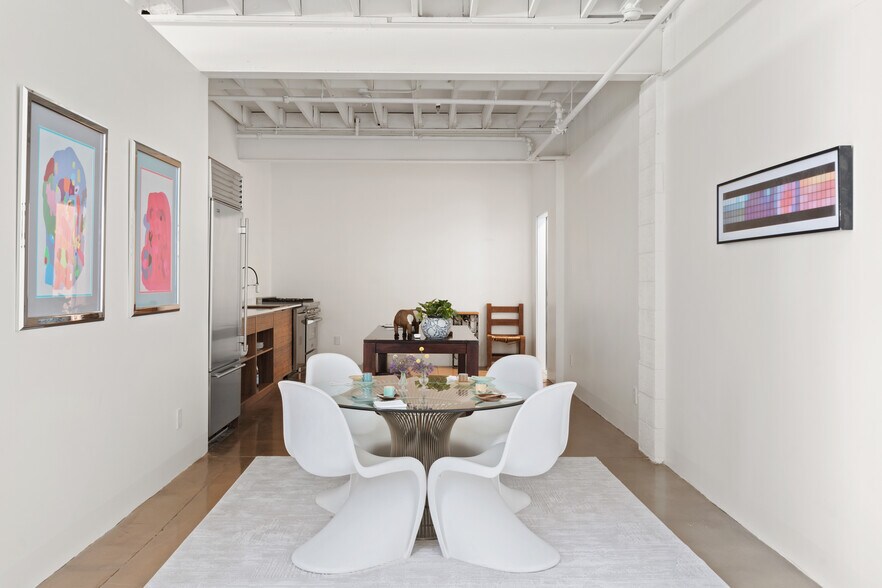 More Photos Of 310 Johnson St, Santa Fe Specialty For Sale