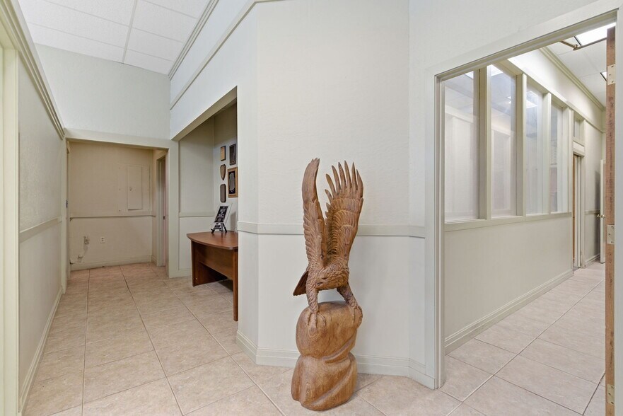 More Photos Of 1025 Central Ave, Tracy Medical For Sale