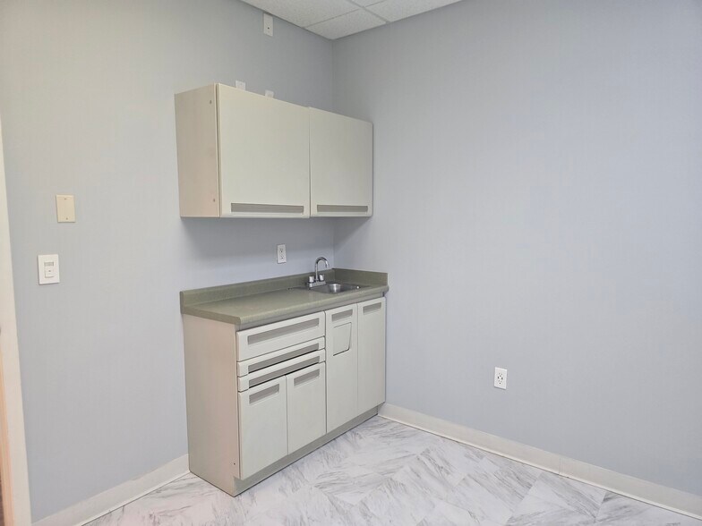 More Photos Of 359 Centre St, Nutley Office For Sale