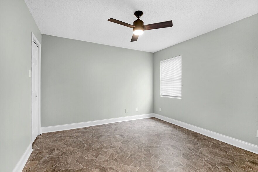 More Photos Of , Maryville Multifamily For Sale