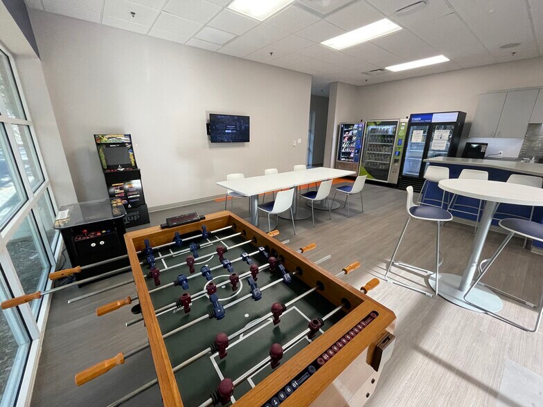 More Photos Of 7525 NW 4th Blvd, Gainesville Medical For Lease