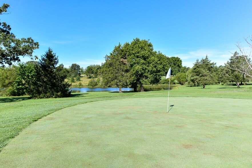 More Photos Of 36 Wedgewood Dr, Farmville Golf Course Driving Range For Sale