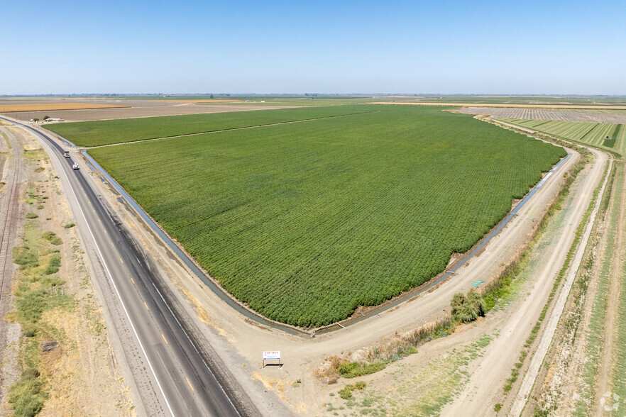 Primary Photo Of 0 Dos Palos Rd, Firebaugh Land For Sale