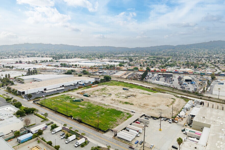 More Photos Of 15010 Don Julian Rd, City Of Industry Manufacturing For Lease