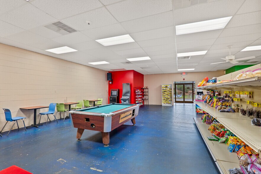 More Photos Of 2935 New Leicester Hwy, Leicester Showroom For Sale