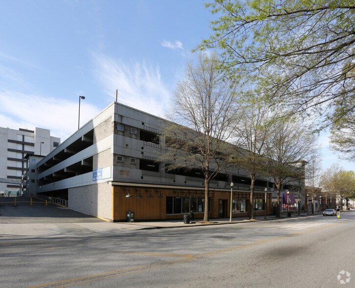 More Photos Of 1 W Court Sq, Decatur Office For Lease
