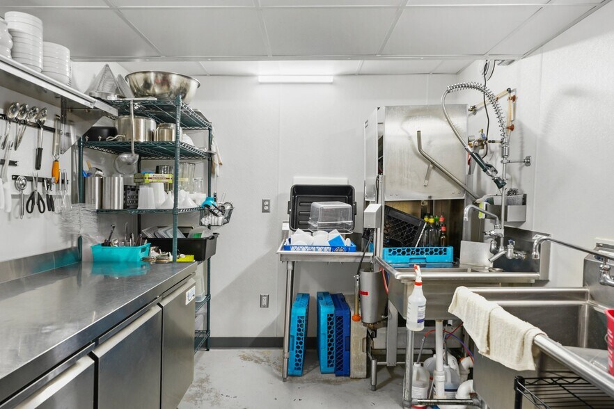 More Photos Of 516 S Park St, Madison Apartments For Sale