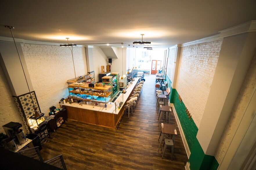 More Photos Of 428-432 2nd St, Macon Storefront Retail Residential For Sale