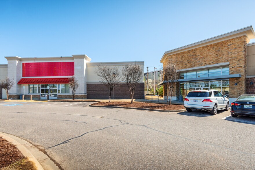 More Photos Of 5883-5897 Poplar Ave, Memphis Unknown For Lease