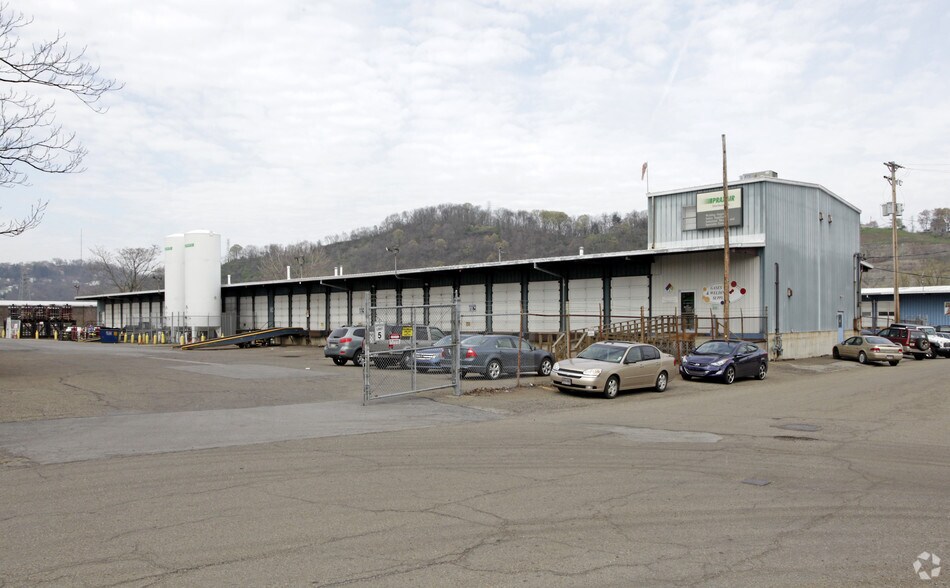 Primary Photo Of 28 Mccandless Ave, Pittsburgh Truck Terminal For Lease