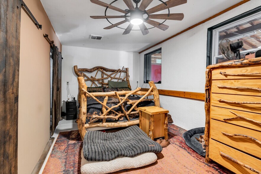 More Photos Of 708 Fremont St, Penrose Freestanding For Sale