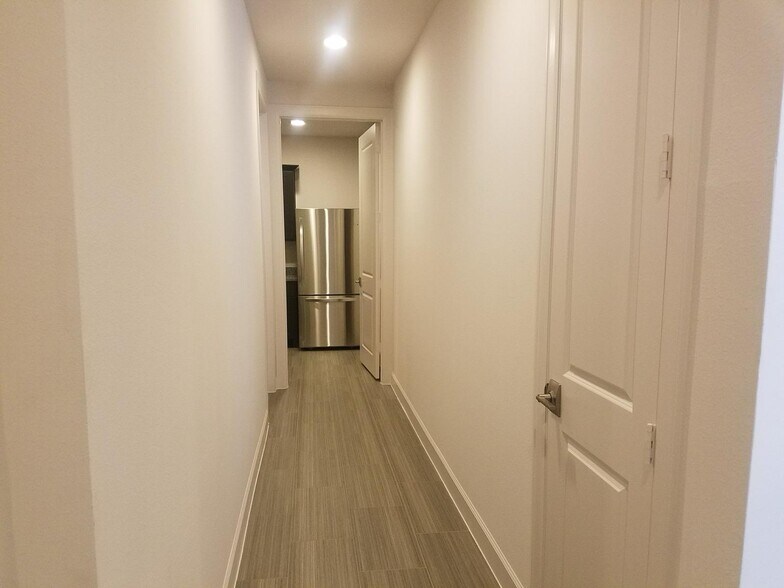 More Photos Of 26207 Oak Ridge Dr, Spring Medical For Lease