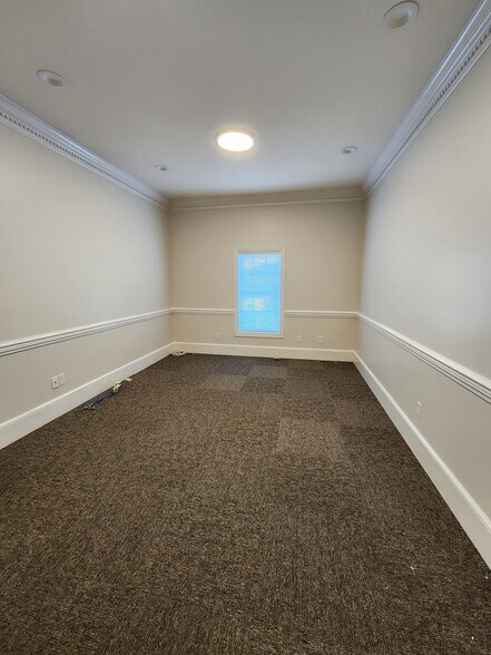 More Photos Of 1280 Fairway St, Bowling Green Office For Lease