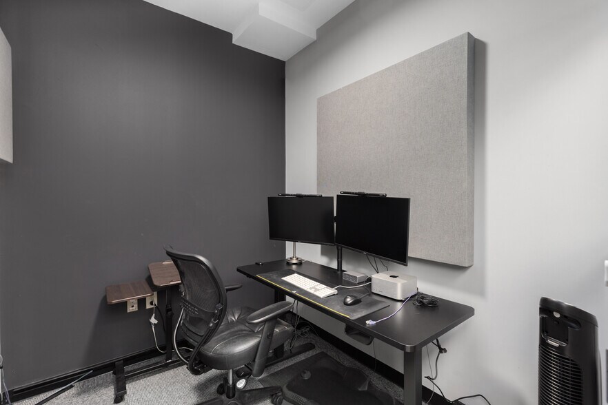 More Photos Of 934 Glenwood Ave SE, Atlanta Loft Creative Space For Sale